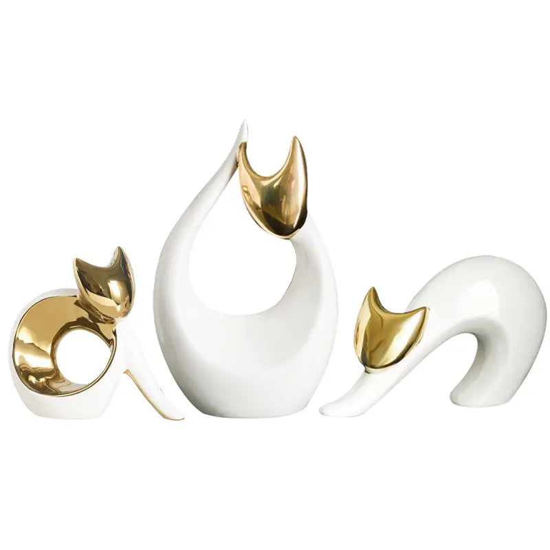 Luxurious Golden Cat Trio Decor